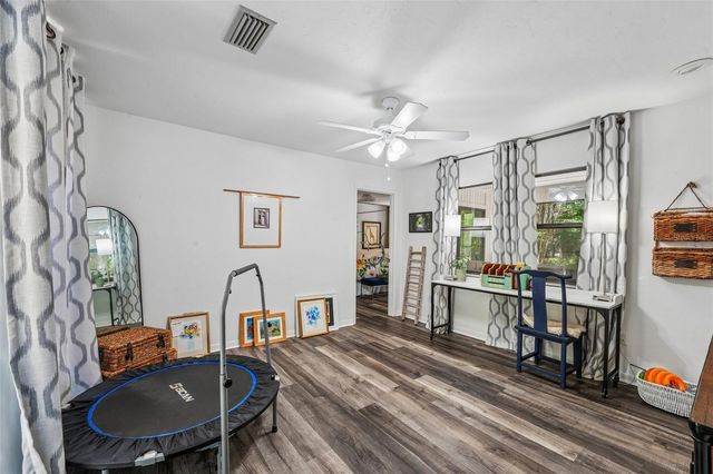 5212 NW 56TH COURT, Gainesville, FL 32653