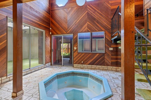 207 Lane St, Modesto, CA 95354