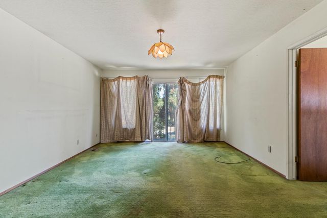 207 Lane St, Modesto, CA 95354