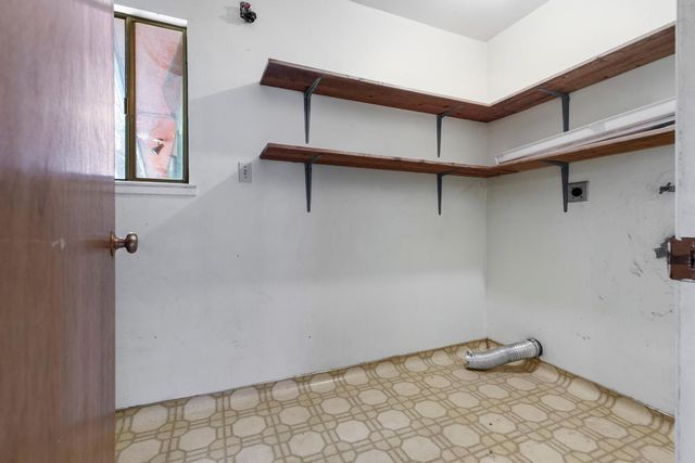 207 Lane St, Modesto, CA 95354