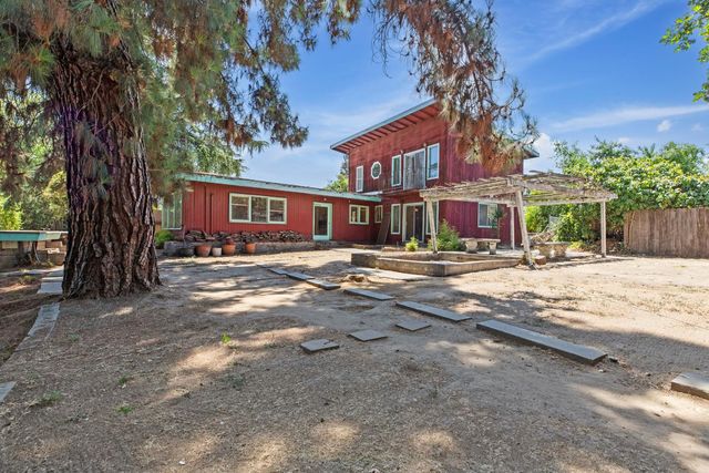 207 Lane St, Modesto, CA 95354