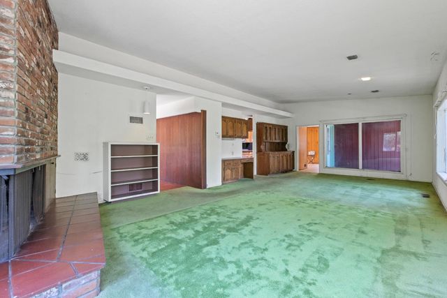 207 Lane St, Modesto, CA 95354