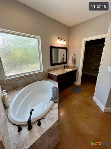 3948 Summit Drive, New Braunfels, TX 78132