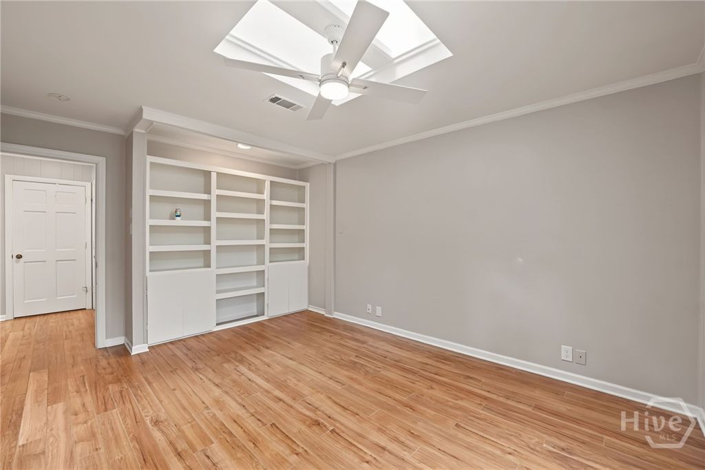 Image 22 of property listing at 11 Village Green Circle, Savannah, GA 31411