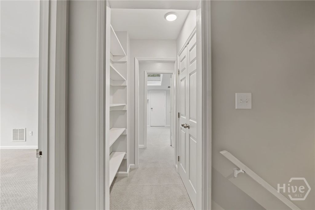 Image 23 of property listing at 11 Village Green Circle, Savannah, GA 31411