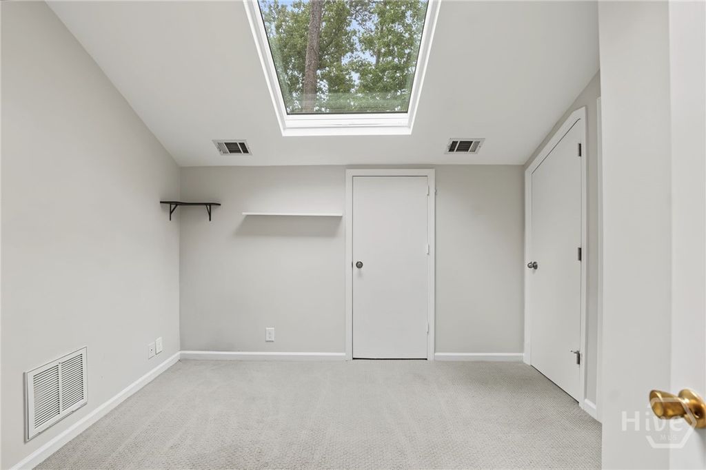 Image 26 of property listing at 11 Village Green Circle, Savannah, GA 31411