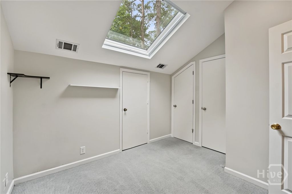Image 27 of property listing at 11 Village Green Circle, Savannah, GA 31411
