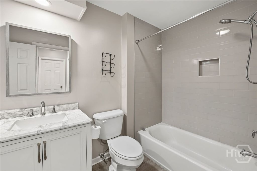 Image 29 of property listing at 11 Village Green Circle, Savannah, GA 31411