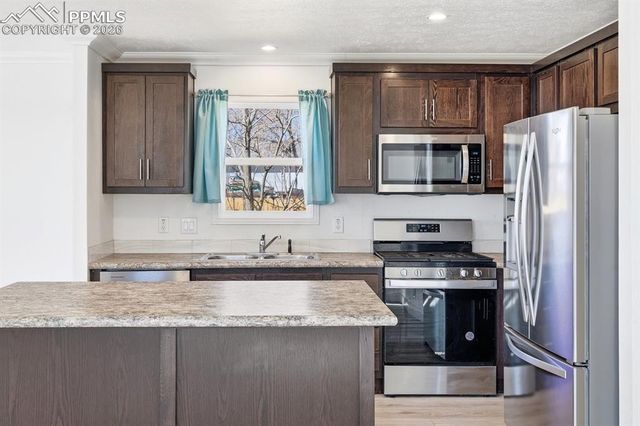 2203 W 15th Street, Pueblo, CO 81003