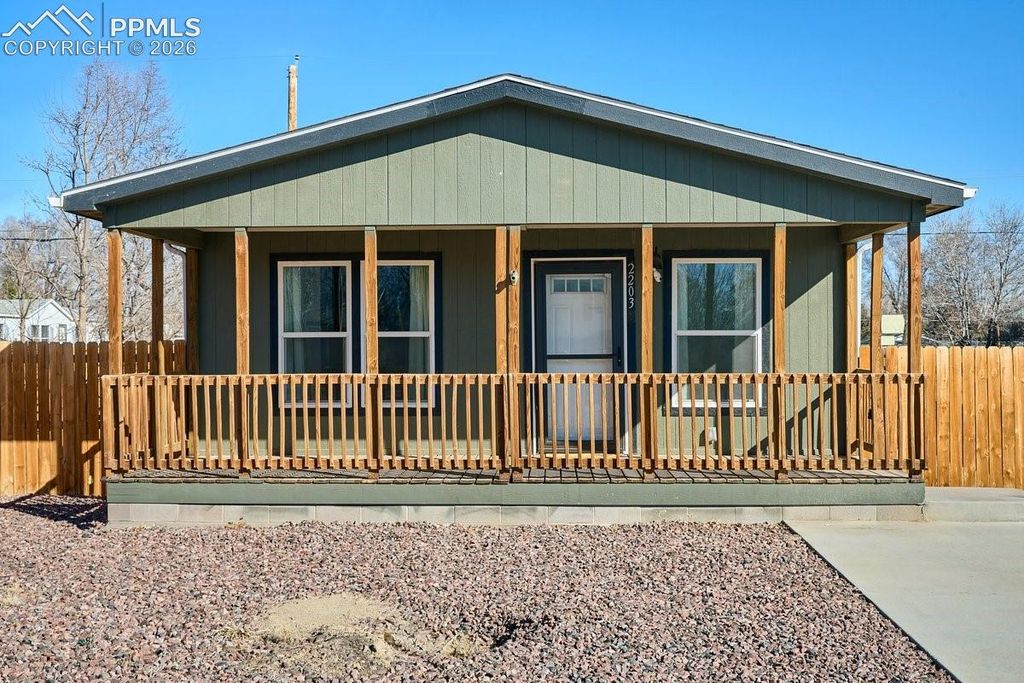 2203 W 15th Street, Pueblo, CO 81003 — photo 2