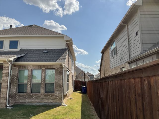 2008 Johnson Road, Mansfield, TX 76063