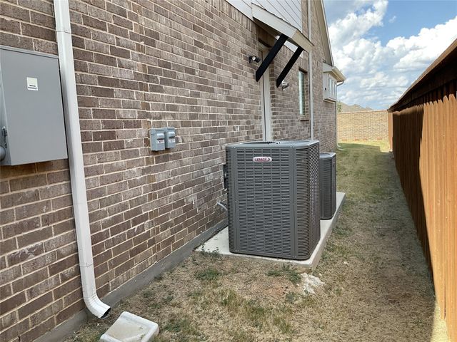 2008 Johnson Road, Mansfield, TX 76063