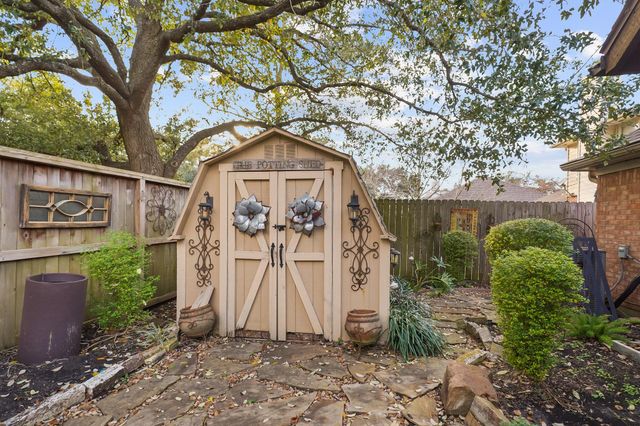 4610 Russett Place S, Pearland, TX 77584