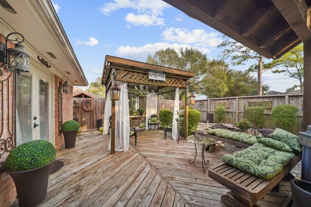 4610 Russett Place S, Pearland, TX 77584