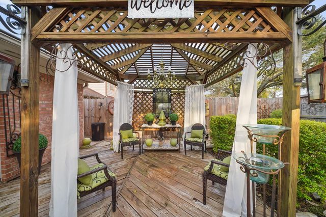 4610 Russett Place S, Pearland, TX 77584