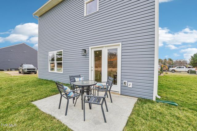 313 Alta Tree Blvd, Johnson City, TN 37604