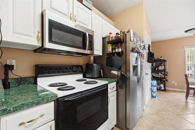 646 PARK VALLEY CIRCLE, Minneola, FL 34715