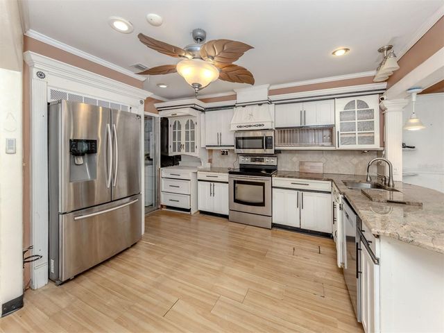 647 FOXWOOD BOULEVARD, Englewood, FL 34223