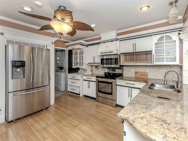 647 FOXWOOD BOULEVARD, Englewood, FL 34223