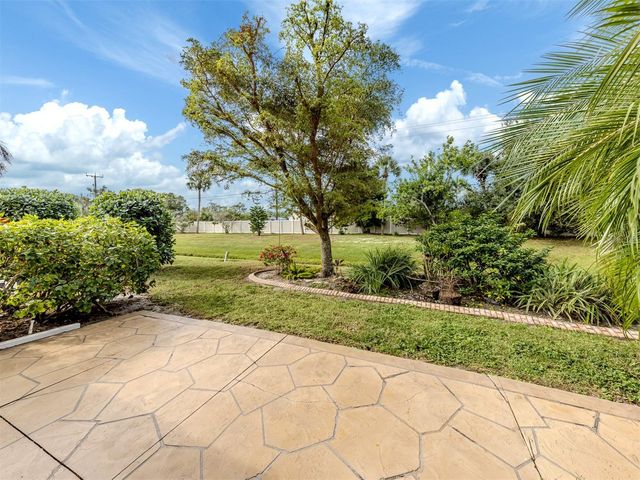 647 FOXWOOD BOULEVARD, Englewood, FL 34223