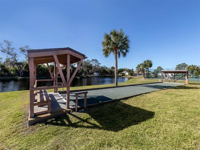 647 FOXWOOD BOULEVARD, Englewood, FL 34223