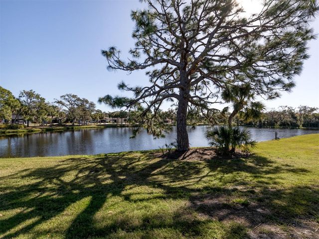 647 FOXWOOD BOULEVARD, Englewood, FL 34223