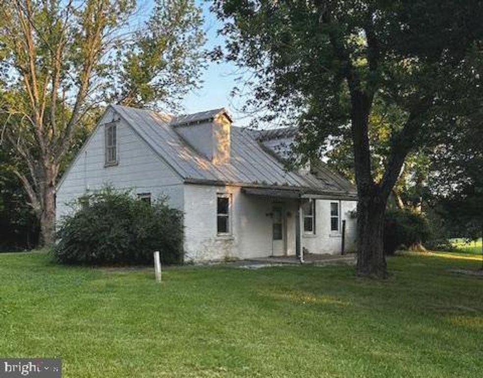 945 HUDSON HOLLOW RD, Stephens City, VA 22655