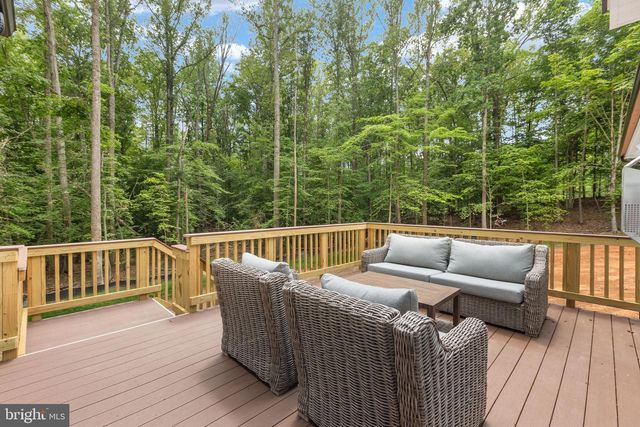 142 CHESAPEAKE DR, Stafford, VA 22554
