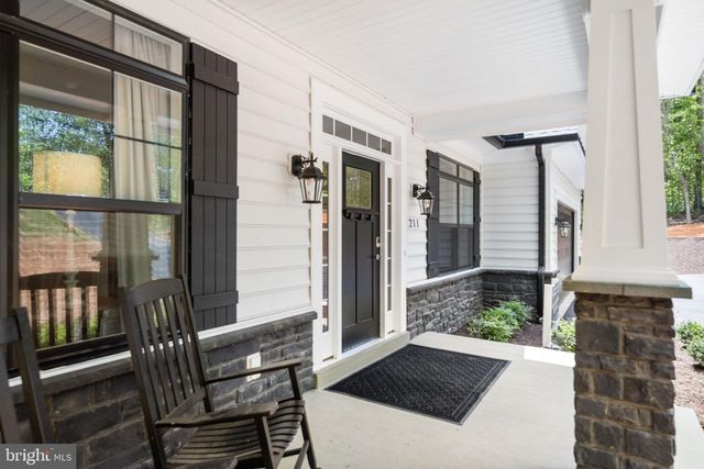 142 CHESAPEAKE DR, Stafford, VA 22554