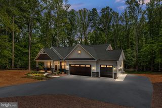 142 CHESAPEAKE DR, Stafford, VA 22554