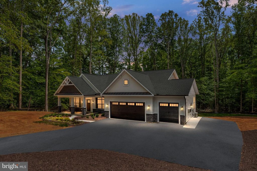 142 CHESAPEAKE DR, Stafford, VA 22554