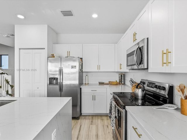 544 NE 206th Lane, Miami, FL 33179