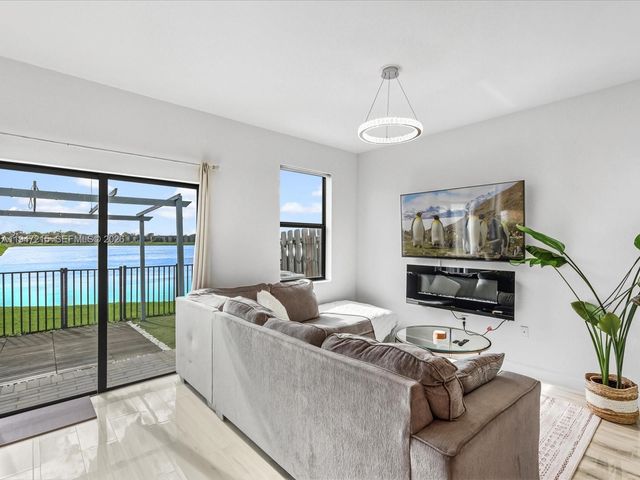 544 NE 206th Lane, Miami, FL 33179
