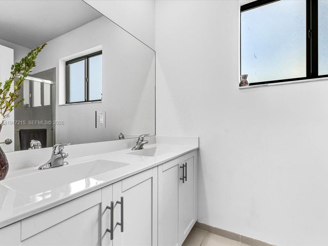 544 NE 206th Lane, Miami, FL 33179