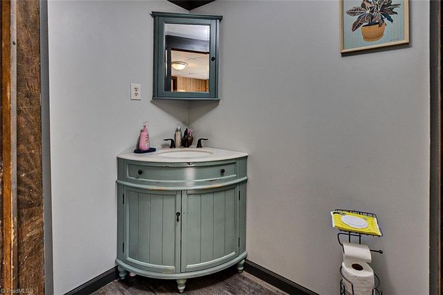 6620 Clyde King Road, Seagrove, NC 27341