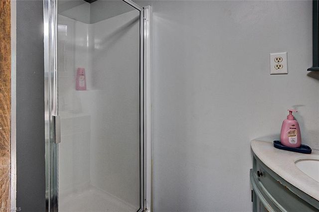 6620 Clyde King Road, Seagrove, NC 27341