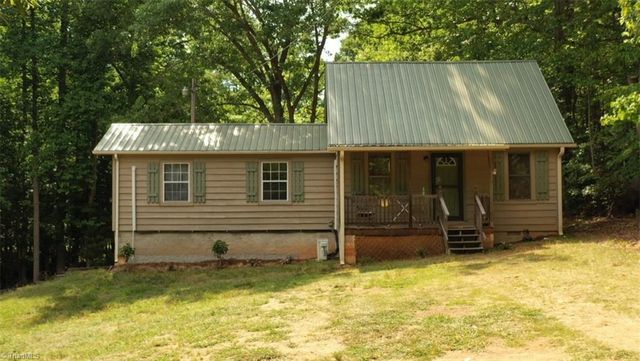 6620 Clyde King Road, Seagrove, NC 27341