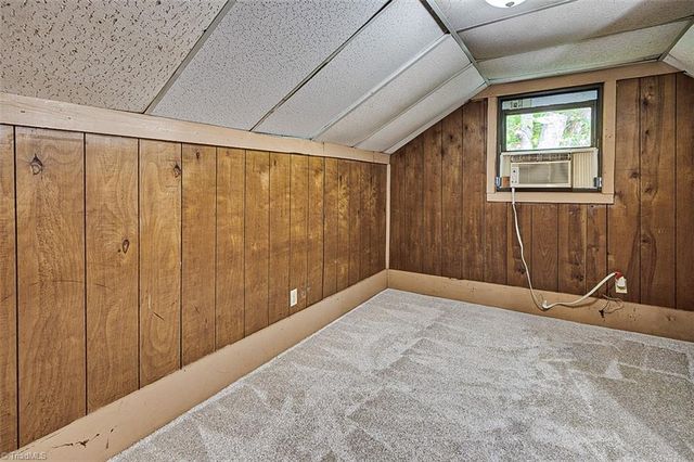 6620 Clyde King Road, Seagrove, NC 27341