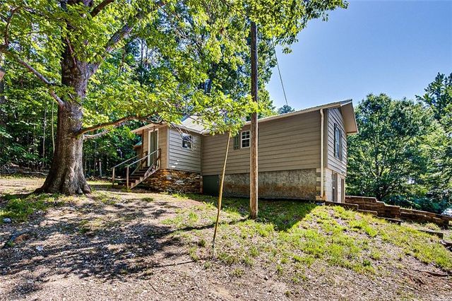 6620 Clyde King Road, Seagrove, NC 27341