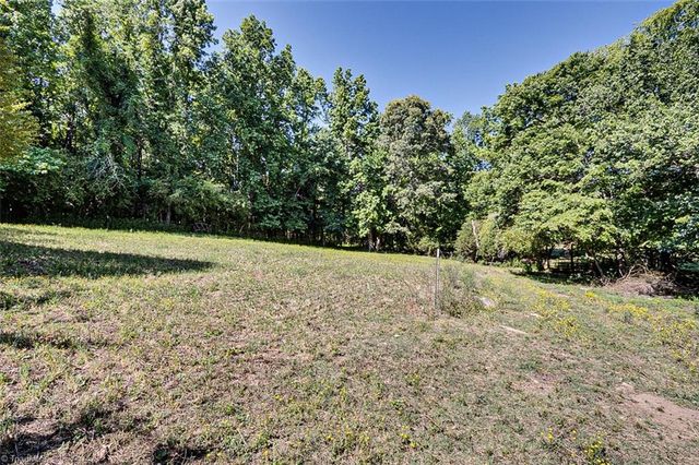 6620 Clyde King Road, Seagrove, NC 27341