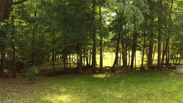 6620 Clyde King Road, Seagrove, NC 27341