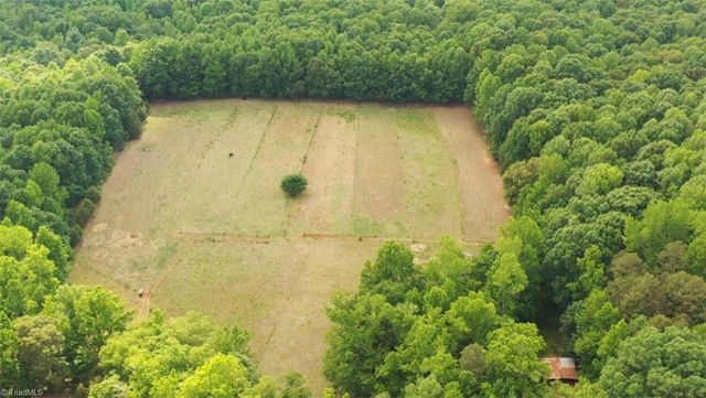 6620 Clyde King Road, Seagrove, NC 27341