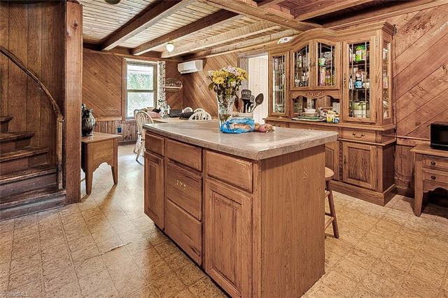 6620 Clyde King Road, Seagrove, NC 27341