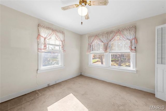 2424 Rockford Avenue, St Louis, MO 63144