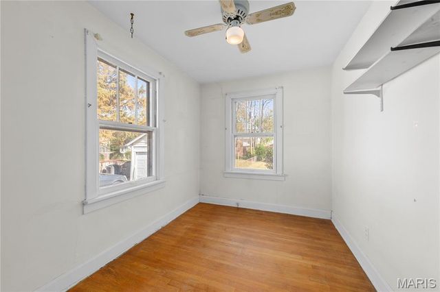 2424 Rockford Avenue, St Louis, MO 63144