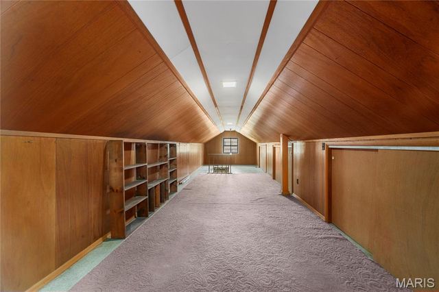 2424 Rockford Avenue, St Louis, MO 63144