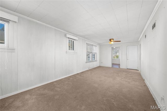 2424 Rockford Avenue, St Louis, MO 63144