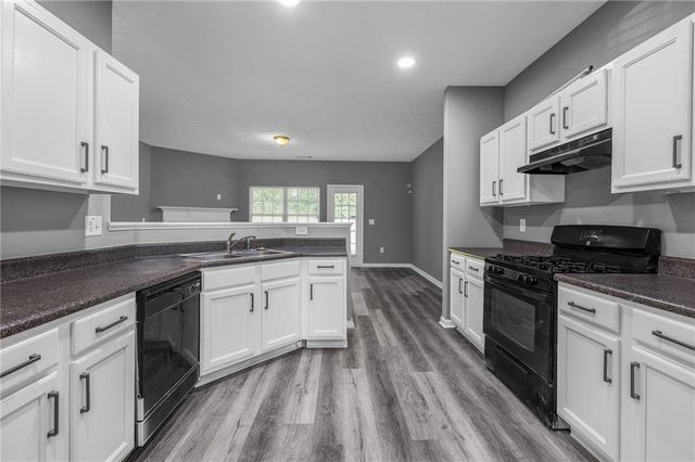 6156 Shoals Loop, Union City, GA 30291