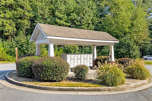 6156 Shoals Loop, Union City, GA 30291