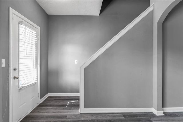 6156 Shoals Loop, Union City, GA 30291